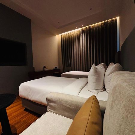 Hotel Pride Elite Haridwār Extérieur photo